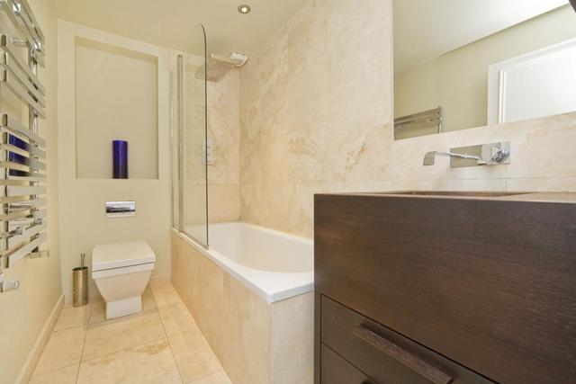  Image of 2 bedroom Flat to rent in Beresford Road London N5 at Highbury London Highbury, N5 2HR