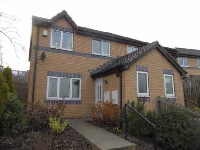  Image of 3 bedroom Semi-Detached house for sale in Billing View Idle Bradford BD10 at Bradford West Yorkshire Bradford, BD10 9BW