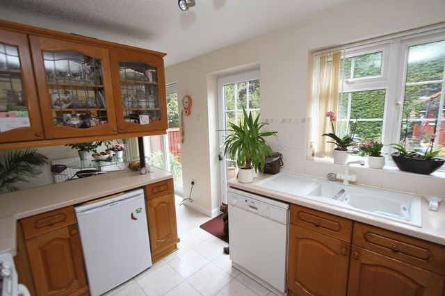  Image of 4 bedroom Detached house for sale in Blackmoor Clevedon BS21 at Blackmoor  Clevedon, BS21 5EZ