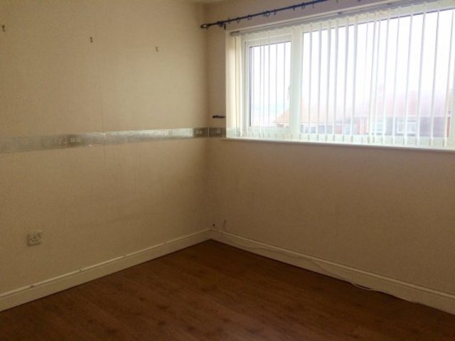 Image of 3 bedroom Semi-Detached house for sale in Bold Street Hanley Stoke-on-Trent ST1 at Stoke On Trent Staffordshire Stoke On Trent, ST1 6PF