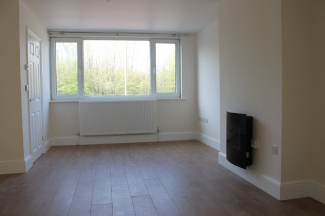  Image of 3 bedroom Semi-Detached house to rent in Bonhay Road Exeter EX4 at Bonhay Road  Exeter, EX4 4JD