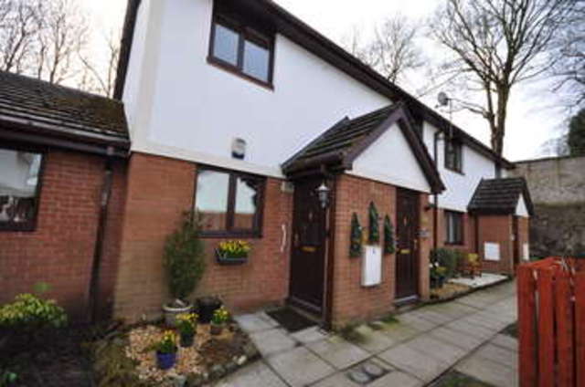  Image of 2 bedroom Ground Flat for sale in Bowling Green Close Darwen BB3 at Whitehall Darwen Lancashire, BB3 2QZ