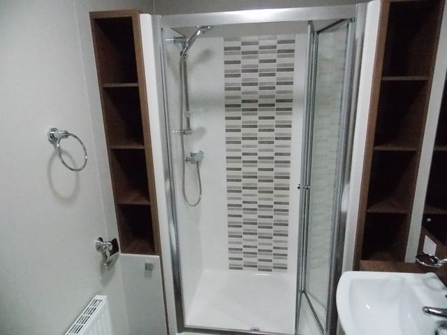  Image of 2 bedroom Detached house for sale in London Road Little Clacton Clacton-on-Sea CO16 at London Road  Clacton-On-Sea, CO16 9QY
