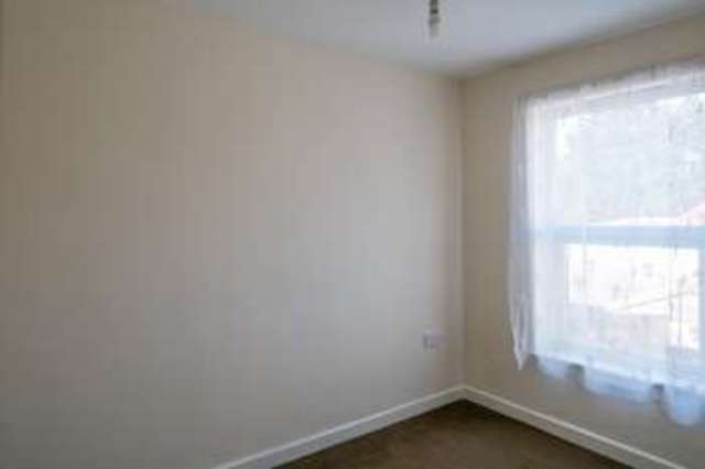  Image of 3 bedroom Terraced house for sale in Bridge Road Great Yarmouth NR30 at Great Yarmouth  Norfolk, NR30 1JU