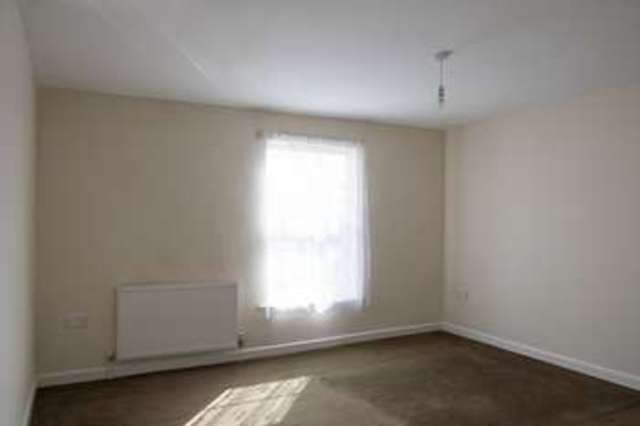  Image of 3 bedroom Terraced house for sale in Bridge Road Great Yarmouth NR30 at Great Yarmouth  Norfolk, NR30 1JU