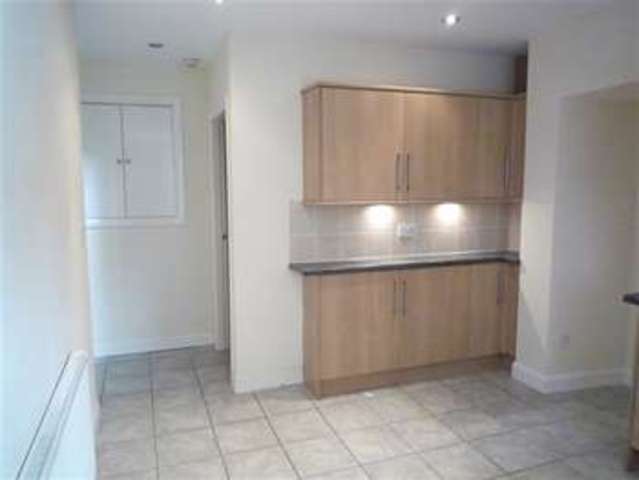  Image of 2 bedroom Terraced house to rent in Bridge Street Slaithwaite Huddersfield HD7 at Slaithwaite, HD7 5JN