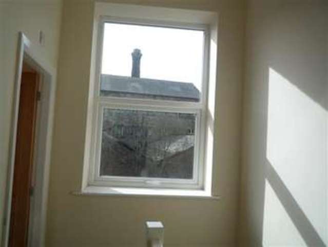  Image of 2 bedroom Terraced house to rent in Bridge Street Slaithwaite Huddersfield HD7 at Slaithwaite, HD7 5JN
