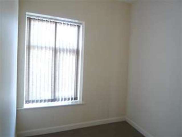 Image of 2 bedroom Terraced house to rent in Bridge Street Slaithwaite Huddersfield HD7 at Slaithwaite, HD7 5JN