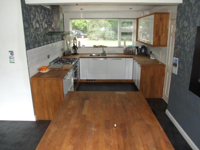  Image of 5 bedroom Detached house for sale in Brighton Road Lower Kingswood Tadworth KT20 at Lower Kingswood Tadworth Kingswood, KT20 6XL