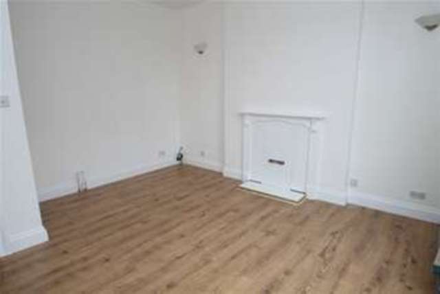  Image of 1 bedroom Flat to rent in Broad Green Avenue Croydon CR0 at Croydon, CR0 2ST