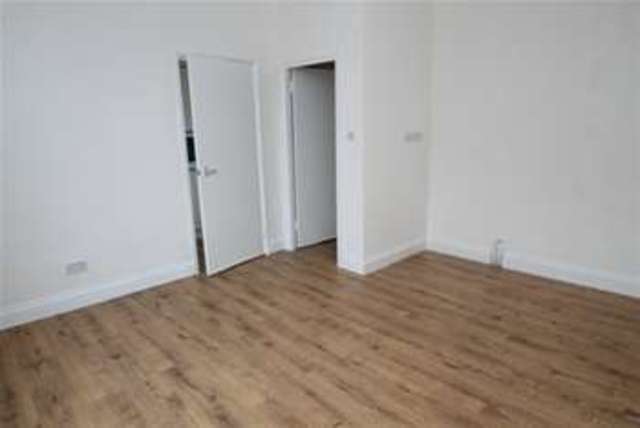 Image of 1 bedroom Flat to rent in Broad Green Avenue Croydon CR0 at Croydon, CR0 2ST