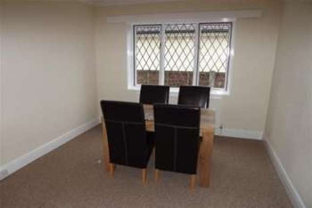  Image of 2 bedroom Bungalow to rent in Seventh Avenue Broomfield Chelmsford CM1 at Chelmsford, CM1 4EE