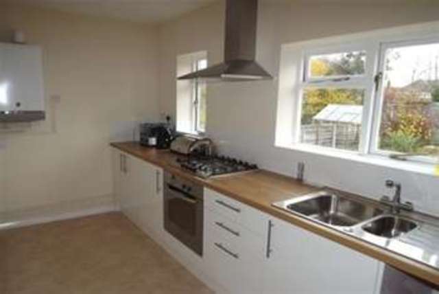  Image of 2 bedroom Bungalow to rent in Seventh Avenue Broomfield Chelmsford CM1 at Chelmsford, CM1 4EE