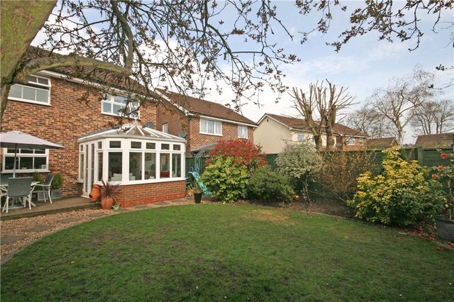  Image of 4 bedroom Detached house for sale in Cabbell Place Addlestone KT15 at Addlestone Surrey Addlestone, KT15 2XF