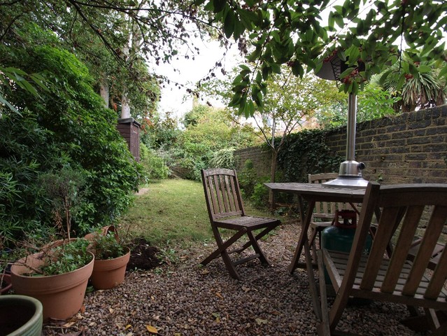  Image of 1 bedroom Flat to rent in Callcott Road London NW6 at Kilburn London Brondesbury, NW6 7EA