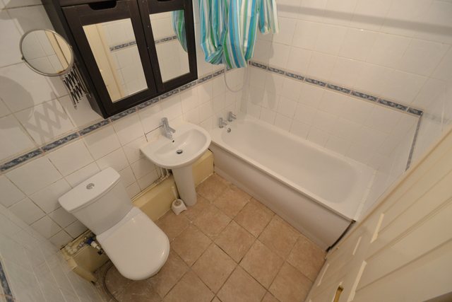  Image of 2 bedroom Flat to rent in Campbell Drive Cardiff CF11 at Windsor Quay Cardiff Bay Llandough, CF11 7TQ