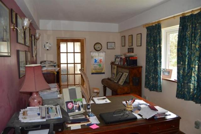  Image of 4 bedroom Detached house to rent in Nantgaredig Carmarthen SA32 at Nantgaredig  Carmarthen, SA32 7PG