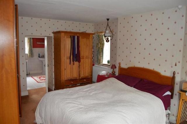 Image of 4 bedroom Detached house to rent in Nantgaredig Carmarthen SA32 at Nantgaredig  Carmarthen, SA32 7PG