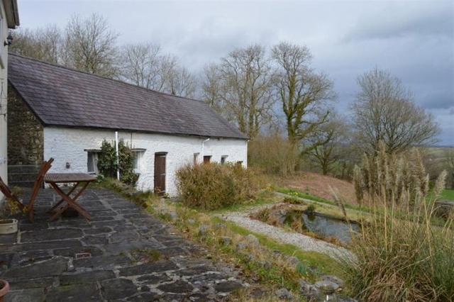  Image of 4 bedroom Detached house to rent in Nantgaredig Carmarthen SA32 at Nantgaredig  Carmarthen, SA32 7PG