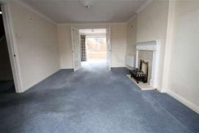  Image of 4 bedroom Detached house to rent in Ashwick Close Caterham CR3 at Caterham, CR3 6BY