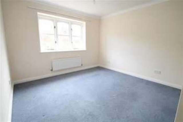  Image of 4 bedroom Detached house to rent in Ashwick Close Caterham CR3 at Caterham, CR3 6BY