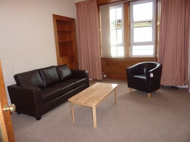  Image of 1 bedroom Flat to rent in Cathcart Place Edinburgh EH11 at Dalry Edinburgh Edinburgh, EH11 2HF
