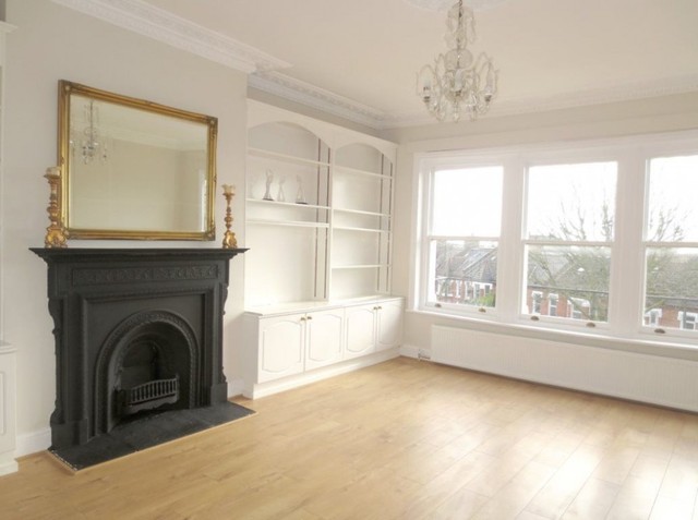  Image of 3 bedroom Flat to rent in Cavendish Road London SW12 at Cavendish Road Clapham South London, SW12 0BL