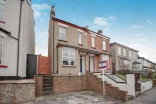  Image of 3 bedroom Terraced house for sale in Chelsham Road South Croydon CR2 at South Croydon  Sanderstead, CR2 6HZ