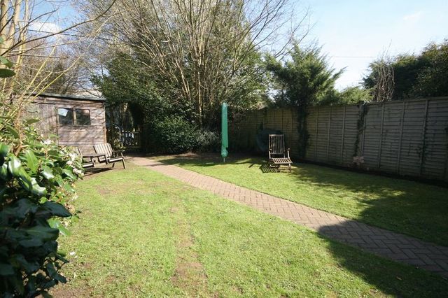  Image of 3 bedroom Detached house for sale in Tilford Road Churt Farnham GU10 at Tilford Road Churt Farnham, GU10 2LN