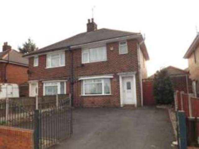  Image of 3 bedroom Semi-Detached house for sale in Clare Road Sutton-in-Ashfield NG17 at Sutton-in-Ashfield Nottinghamshire Sutton in Ashfield, NG17 5BB