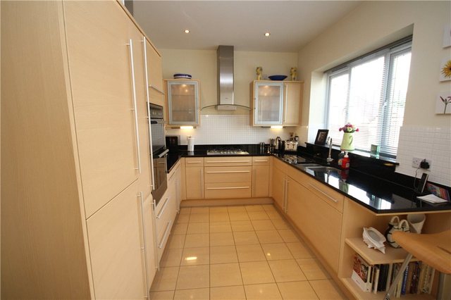  Image of 5 bedroom Detached house for sale in Claudius Close Stanmore HA7 at Stanmore Middx Stanmore, HA7 4PS