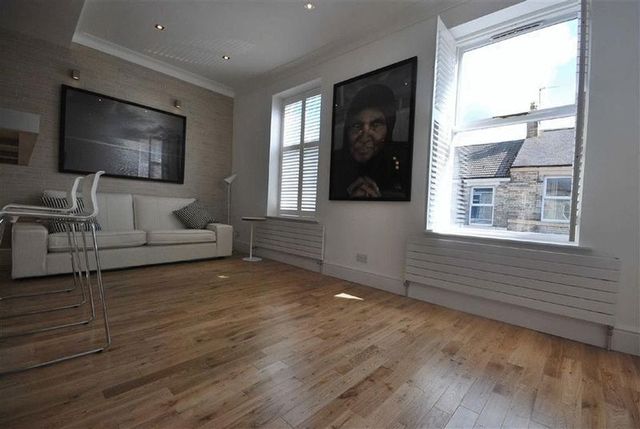  Image of 1 bedroom Flat to rent in Clayton Park Square Jesmond Newcastle upon Tyne NE2 at Clayton Park Square Array Jesmond, NE2 4DP