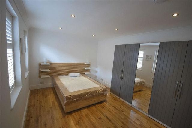  Image of 1 bedroom Flat to rent in Clayton Park Square Jesmond Newcastle upon Tyne NE2 at Clayton Park Square Array Jesmond, NE2 4DP