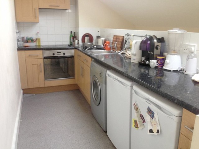  Image of 1 bedroom Flat to rent in Coldharbour Lane London SE5 at Coldharbour Lane  London, SE5 9NS