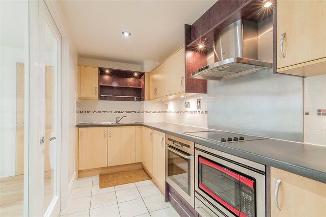  Image of 2 bedroom Flat for sale in Smugglers Way London SW18 at Smugglers Way London Wandsworth Town, SW18 1DJ