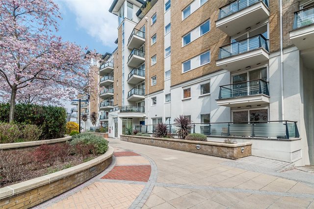  Image of 2 bedroom Flat for sale in Smugglers Way London SW18 at Smugglers Way London Wandsworth Town, SW18 1DJ