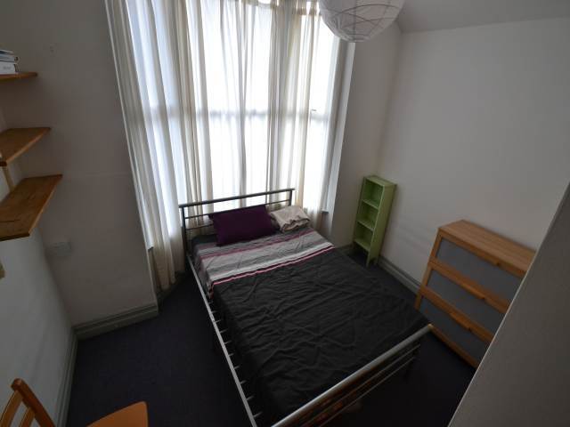 Image of 2 bedroom Flat to rent in Connaught Road Cardiff CF24 at Roath Cardiff Roath, CF24 3PX