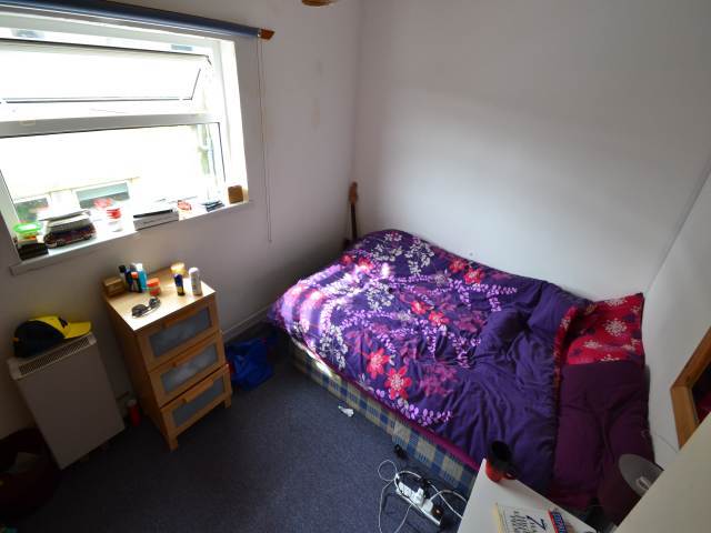  Image of 2 bedroom Flat to rent in Connaught Road Cardiff CF24 at Roath Cardiff Roath, CF24 3PX