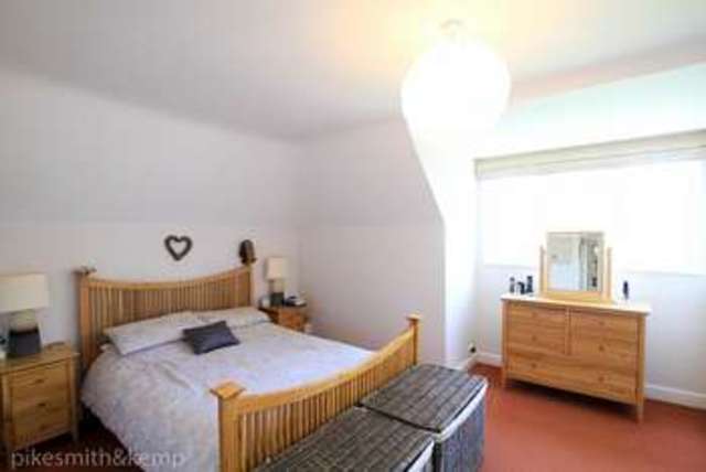  Image of 4 bedroom Detached house for sale in Whyteladyes Lane Cookham Maidenhead SL6 at COOKHAM, SL6 9LA