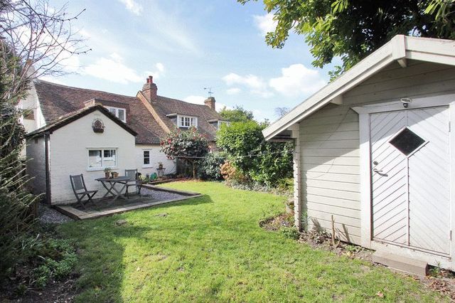  Image of 2 bedroom Semi-Detached house for sale in Copthorne Bank Copthorne Crawley RH10 at Copthorne Bank  Copthorne, RH10 3QX