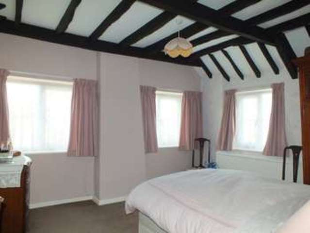  Image of 3 bedroom Detached house for sale in Chelworth Road Cricklade Swindon SN6 at Cricklade Cricklade, SN6 6HL