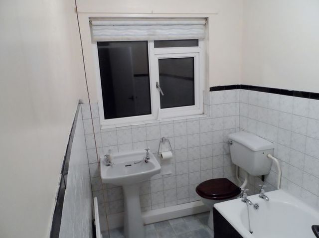  Image of 2 bedroom Terraced house to rent in Cynwyl Elfed Carmarthen SA33 at Cynwyl Elfed Carmarthen, SA33 6TL