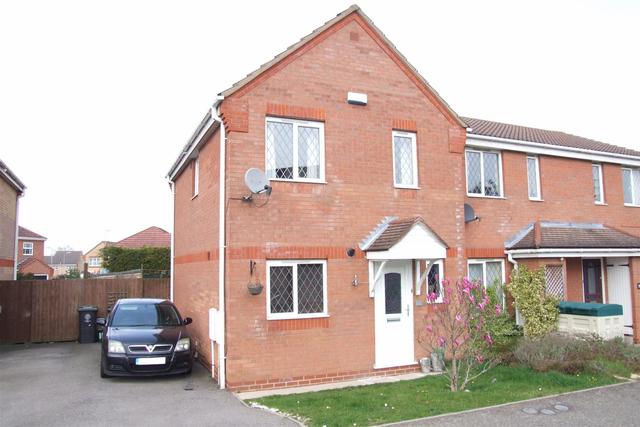  Image of 3 bedroom End of Terrace for sale in Daffodil Drive Rushden NN10 at Rushden Northamptonshire Rushden, NN10 0UL