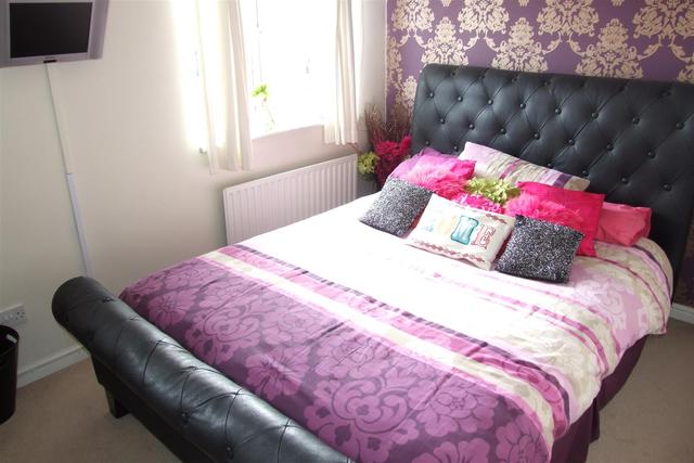  Image of 3 bedroom End of Terrace for sale in Daffodil Drive Rushden NN10 at Rushden Northamptonshire Rushden, NN10 0UL