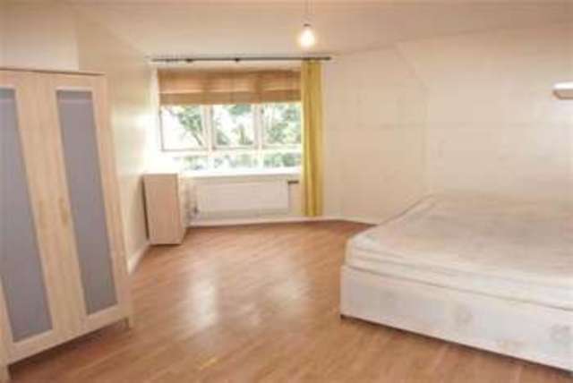  Image of 2 bedroom Flat to rent in Dalmeny Avenue London N7 at London, N7 0JU