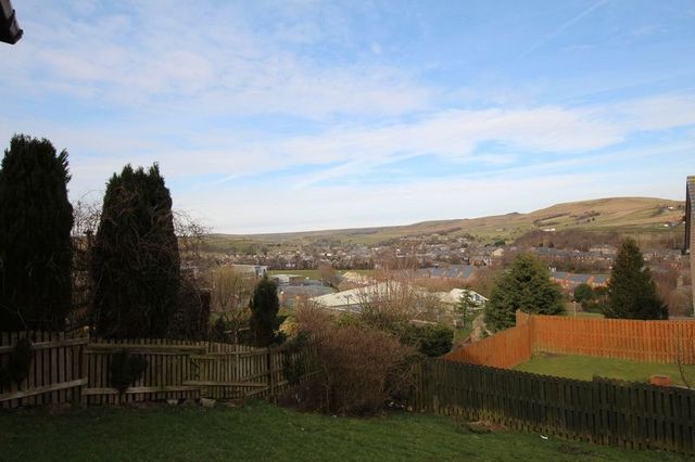  Image of 4 bedroom Property for sale in Daneswood Avenue Whitworth Rochdale OL12 at Daneswood Avenue Whitworth Rochdale, OL12 8UY