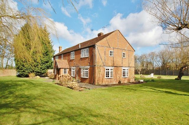  Image of 4 bedroom Detached house for sale in Dormer Lane Great Kingshill High Wycombe HP15 at Dormer Lane  Great Kingshill, HP15 6PG