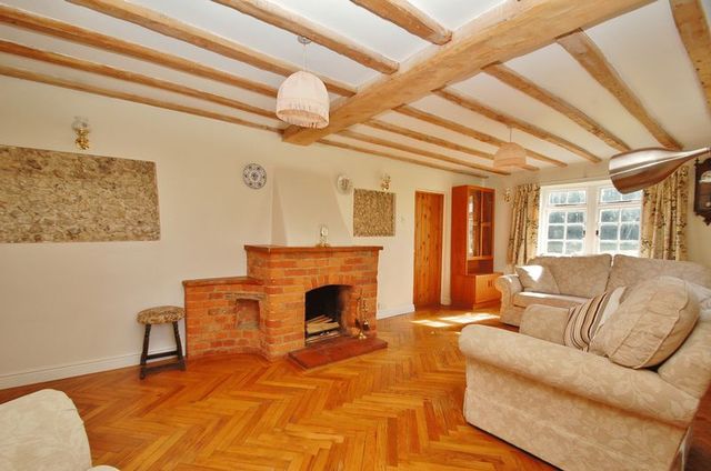  Image of 4 bedroom Detached house for sale in Dormer Lane Great Kingshill High Wycombe HP15 at Dormer Lane  Great Kingshill, HP15 6PG