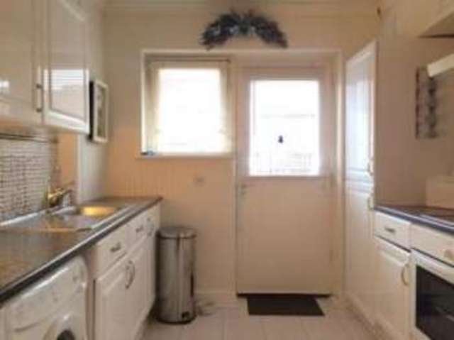  Image of 2 bedroom Flat for sale in Dougrie Road Glasgow G45 at Glasgow Lanarkshire Castlemilk, G45 9NN