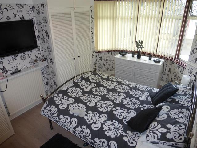  Image of 5 bedroom Semi-Detached house for sale in Downbank Avenue Bexleyheath DA7 at Barnehurst Kent Birling, DA7 6RR